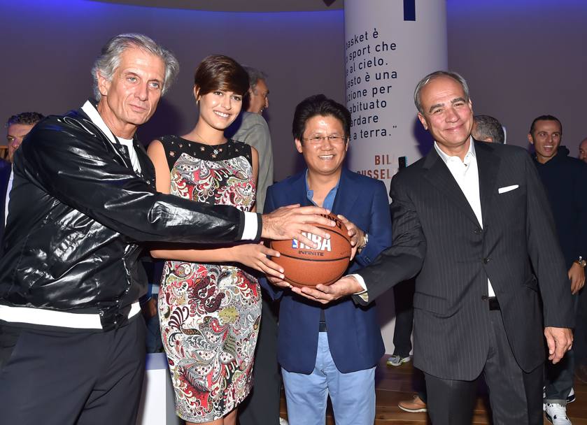 Da sinistra Massimiliano Finazzer Flory, curatore della mostra; Alice Sabatini, il presidente di Samsung Italia; il direttore della Gazzetta dello Sport, Andrea Monti (Bozzani)